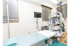 井の頭通りこう門科胃腸科 西荻窪駅の写真