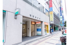 大阪梅田紳士クリニック 梅田駅(Osaka Metro)の写真