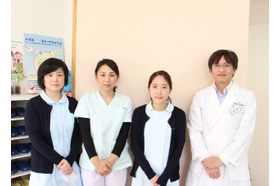 宇野眼科医院 柳瀬川駅 日々研さんしている スタッフが揃っています。気兼ねなくご相談くださいの写真