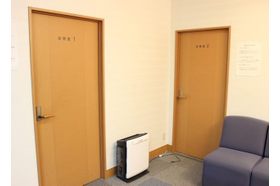 町田こころのクリニック 町田駅(小田急) 個室で、音が聞こえにくいよう工夫していますの写真
