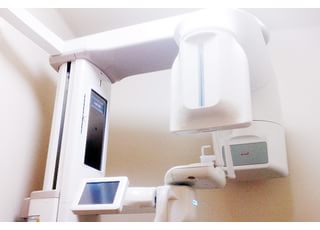 吉川デンタルクリニック 烏丸御池駅 ＊歯科用CTの導入当院では歯科用CTを導入しました。３Ｄ画像での立体的な診断が可能で、より多くの情報を把握でき、より安全に治療することができます。の写真