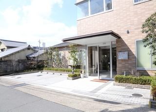 小川皮フ科医院 山科駅 東野駅から徒歩約6分のところにございます。の写真