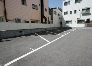 吉岡クリニック 摂津本山駅 駐車場の写真