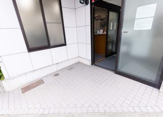 佐藤医院 西大路駅 出入口の写真
