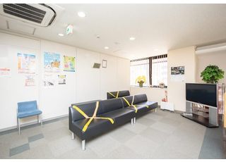 柳生クリニック 谷町四丁目駅 待合室の写真