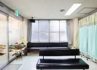 権藤診療所 杉本町駅 待合室の写真