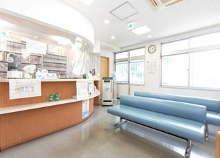 柳田内科 京橋駅(京阪) 待合室には空気清浄器を設置しております。の写真