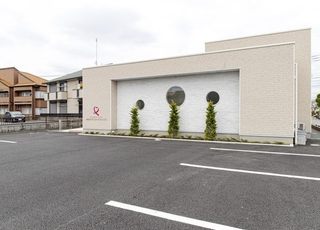おおたブレストクリニック 太田駅(群馬県) クリニック外観と駐車場の写真