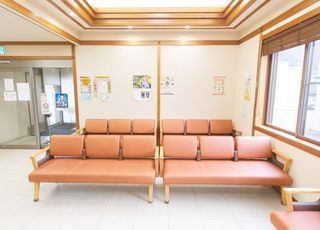 山田醫院 岩村駅 待合室の写真
