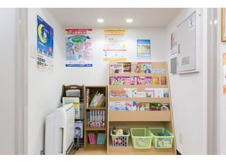 中村耳鼻咽喉科医院 安芸矢口駅 おもちゃや雑誌等をご用意しています。の写真